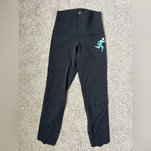 Lululemon Wunder Under High Rise Crop 23” Shred415 Logo